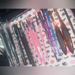Makeup Brush Bundle